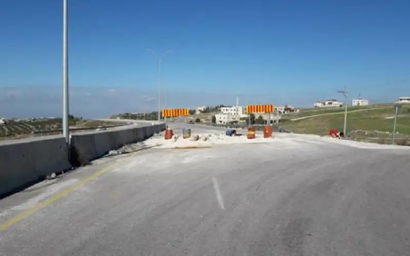 توصية نيابية بإحالة ملفات بوزارة الأشغال