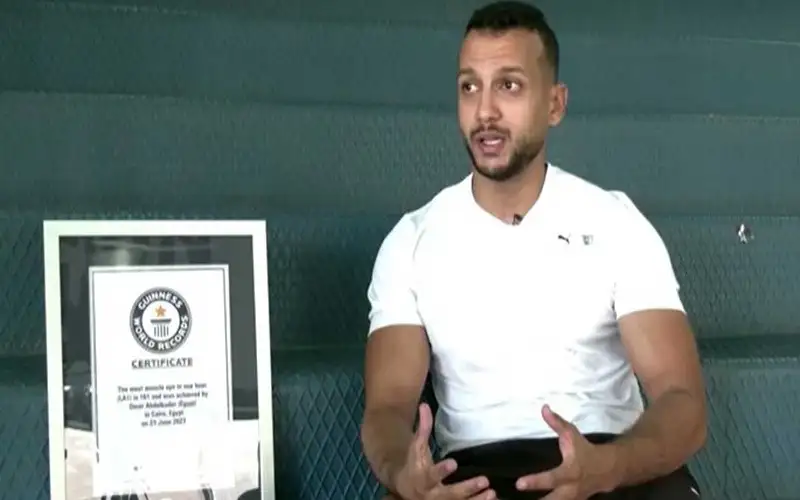 بعد هجوم قرش.. مصري يسجل رقما