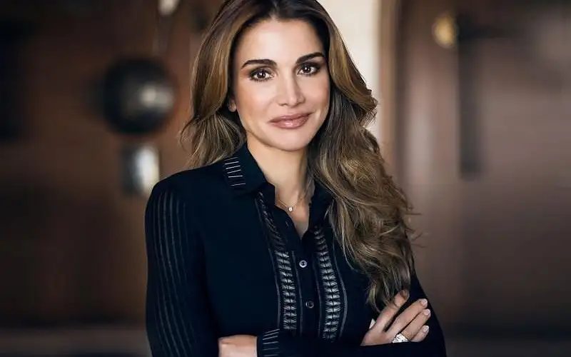 الملكة: مبارك لطلبة التوجيهي نجاحهم