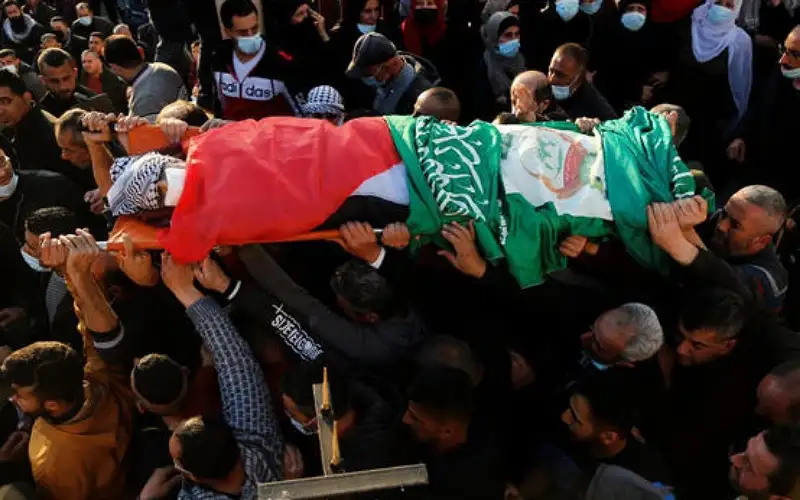 شهيد برصاص الاحتلال بجنين واشتباكات عنيفة