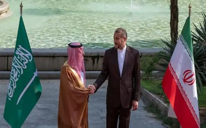 وزير خارجية إيران يصل الرياض في