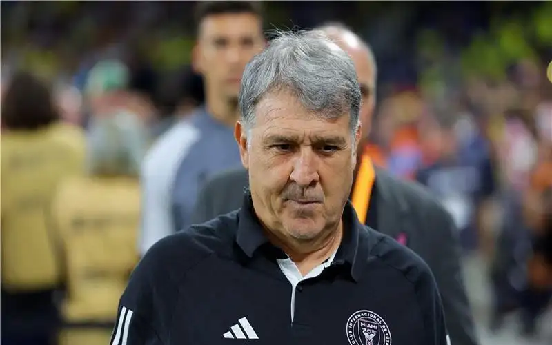 مارتينو: لقب الأفضل في العالم مقترن