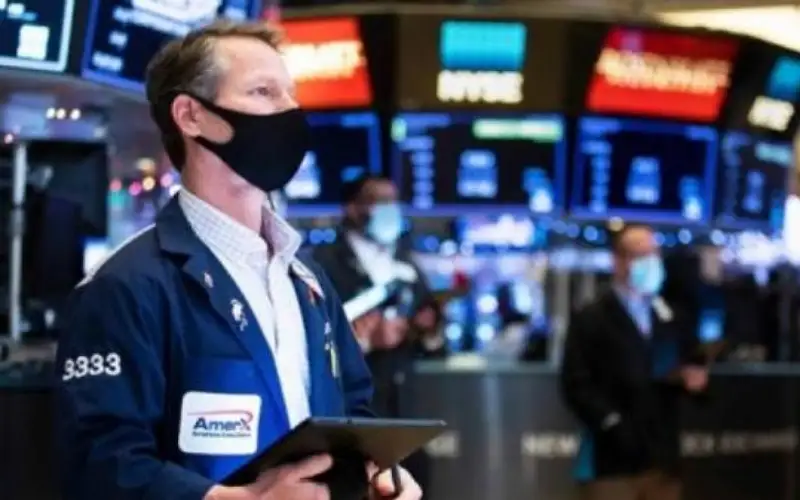 انخفاض مؤشرات الأسهم الأميركية نحو 200