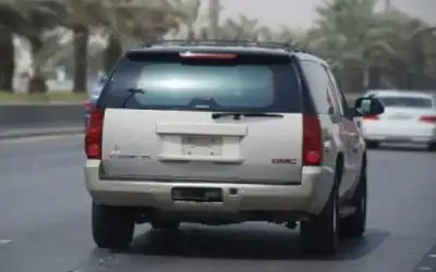 السير: الحبس والغرامة لقيادة مركبة دون