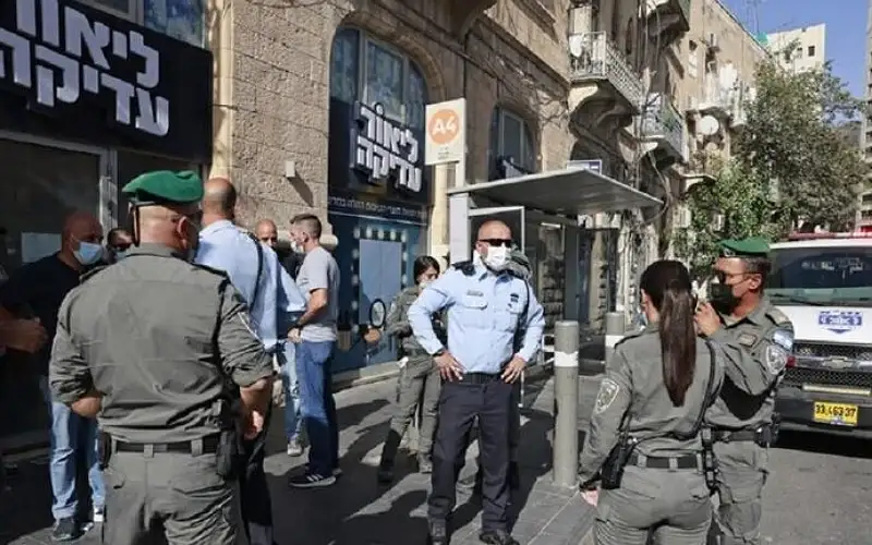 اعتقال إسرائيليين تلقوا أسلحة من حزب