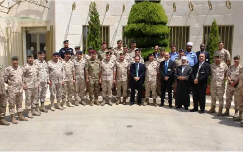 الأمير مرعد يلتقي وفدا من كلية