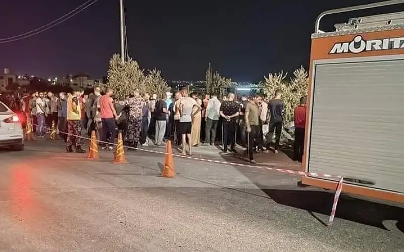 سببه سباق سيارات.. وفاة خامسة لطفل