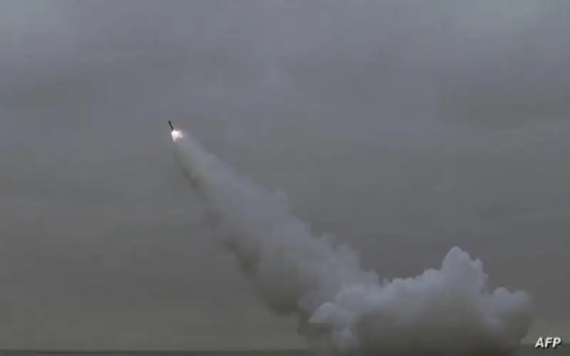 اليابان: كوريا الشمالية تطلق ما قد