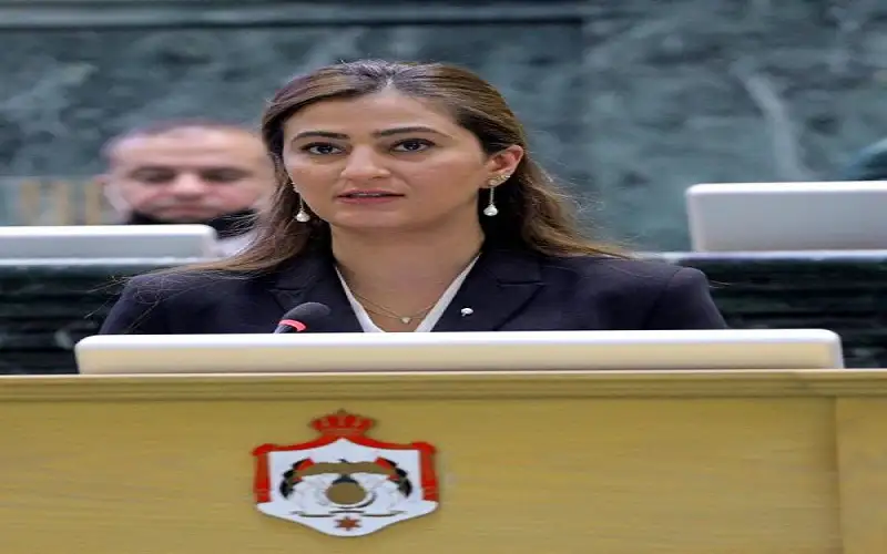 البشير: النساء اللواتي يرغبن بالمشاركة سياسيا