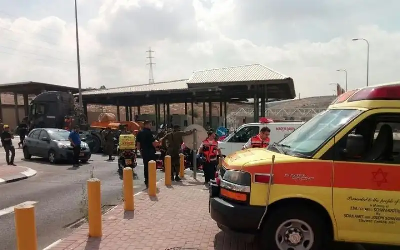 مقتل جندي وإصابة 3 مستوطنين بعملية