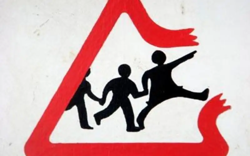 اغلاق 4 منشآت بالرصيفة خالفت قانون