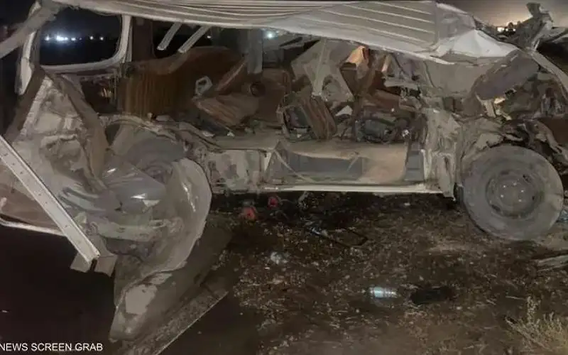 وفاة 13 شخصا بحادث طريق بالعراق