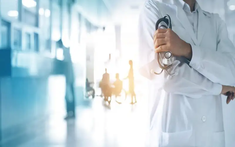 الأطباء تحذر من بطالة مرعبة في
