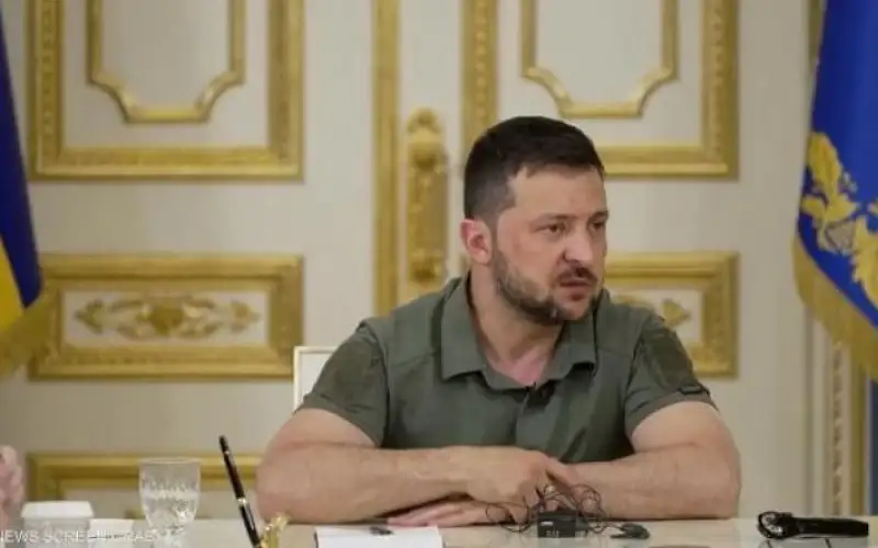 زيلينسكي يعلن إقالة وزير الدفاع الأوكراني