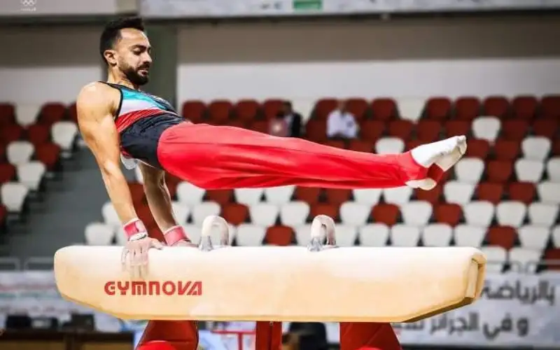 طالب الدراسات العليا في عمان الاهلية