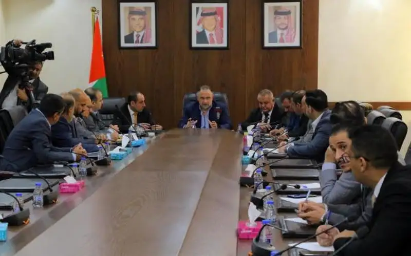 اقتصاد النواب: نظام جديد لعمل المكاتب