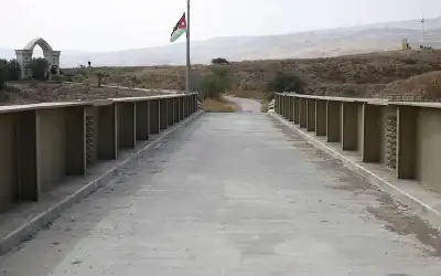 الاحتلال يزعم اعتقال خلية تورطت بتهريب