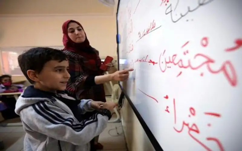 مرشحون للالتحاق بدبلوم إعداد وتأهيل المعلمين