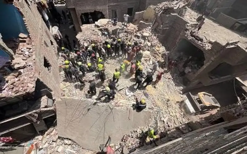 مصر.. وفيات ومفقودون في انهيار عقار