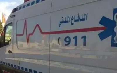 شاب يتلقى طعنة بالخاصرة على يد