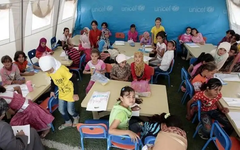 السماح للطلبة اللاجئين بالتسجيل بالمدارس الحكومية