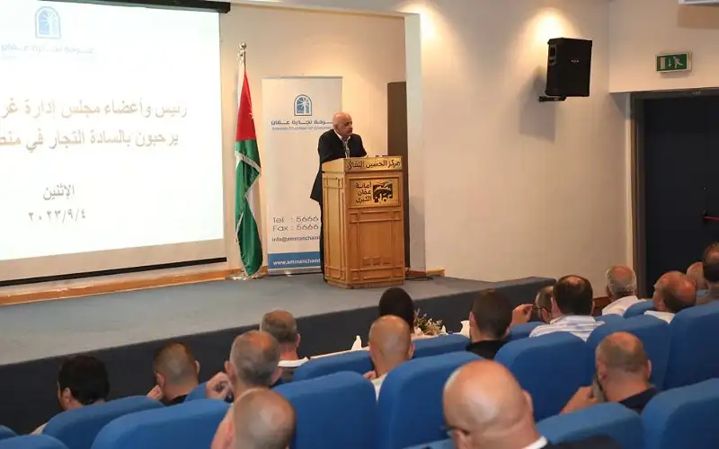 تجار وسط العاصمة يطرحون قضاياهم أمام