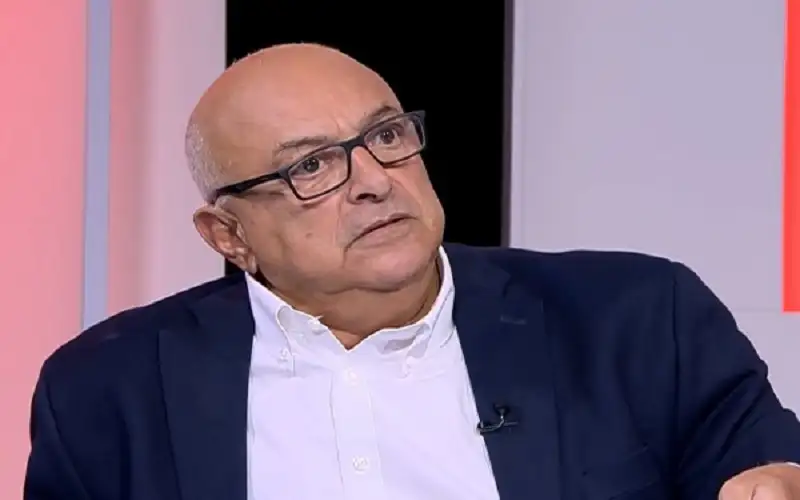 منصور: نقترض لسداد ديون ورجل واحد