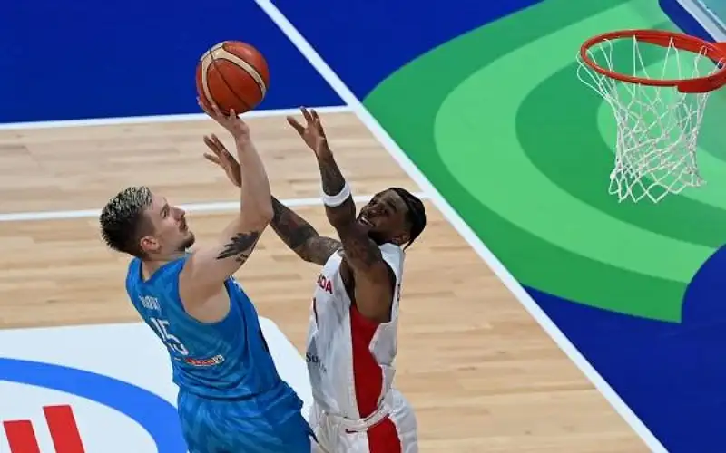 صراع أميركي أوروبي في نصف نهائي