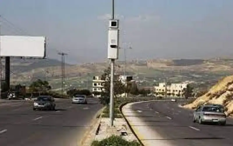 70 رادارا ثابتا ومتحركا وكاميرات إشارات