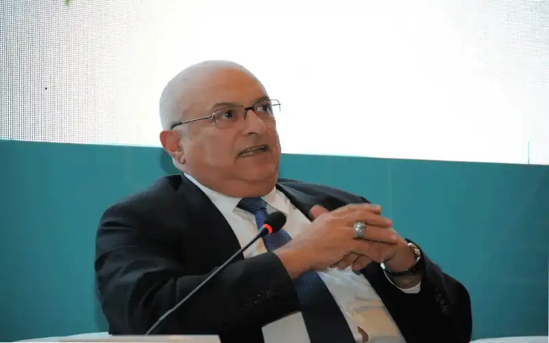 وزير أردني أسبق “يبق البحصة”