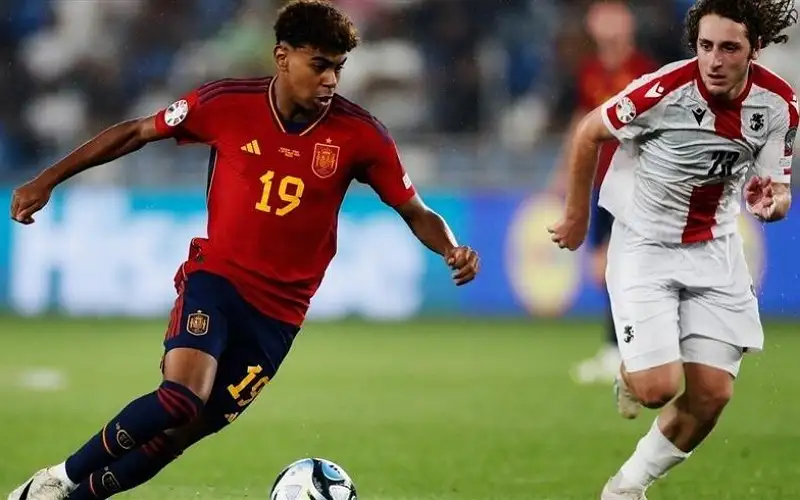 برشلونة يجهز مفاجئة للامين يامال