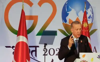 أردوغان يدعو لعدم تهميش روسيا في
