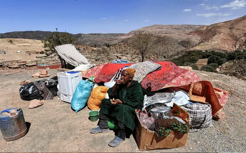 المغرب يسابق الوقت للعثور على ناجين