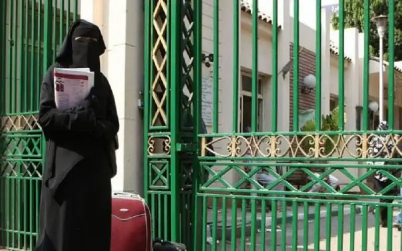 مصر تقرر حظر ارتداء النقاب في