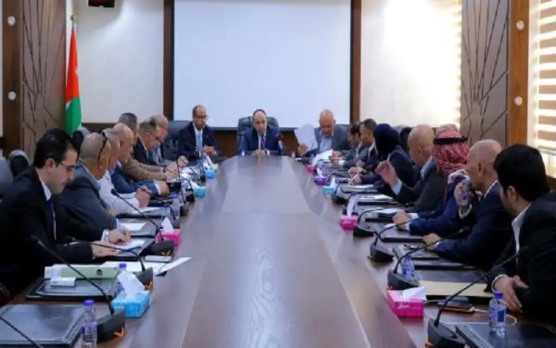 إدارية النواب توصي بتشكيل لجنة حول