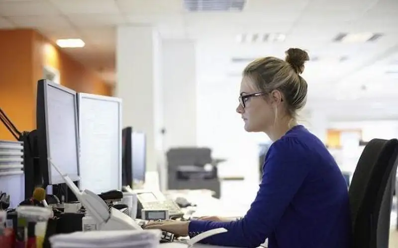 الجلوس 10 ساعات يوميا يقودك للخرف