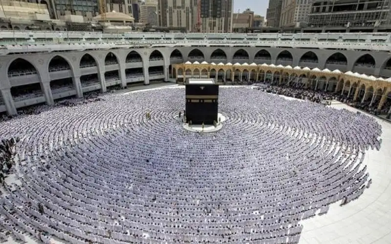 السعودية تدرس تخفيض أسعار التذاكر لتسهيل