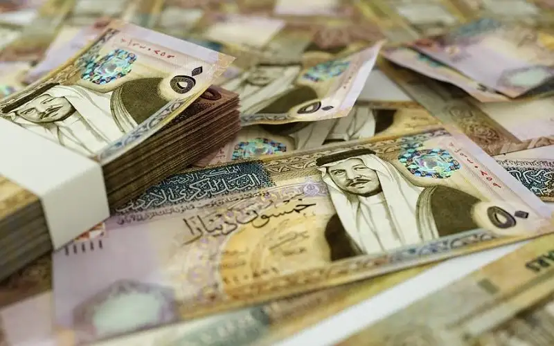 1.7 مليار دينار قروض شخصية منحتها