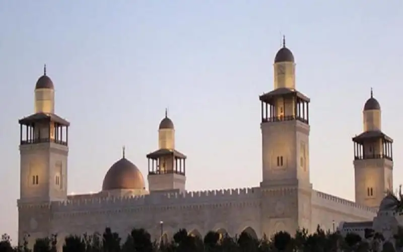 الأردنيون يؤدون صلاة الغائب على ضحايا