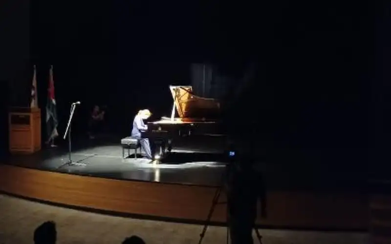 محاضرة وأمسية موسيقية لعازفة البيانو الإيطالية