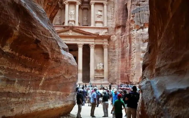 توقعات بوصول الدخل السياحي لنحو 5.5