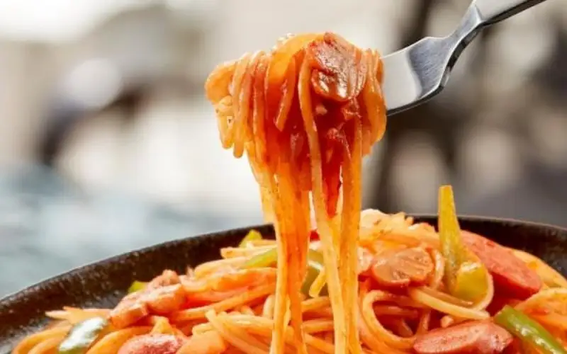 طبق معكرونة يودي بحياة شاب