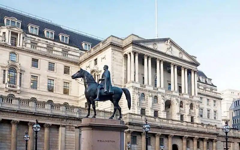 توقعات برفع بنك إنجلترا أسعار الفائدة