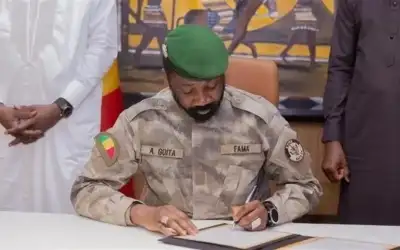 قادة مالي والنيجر وبوركينا فاسو يوقعون