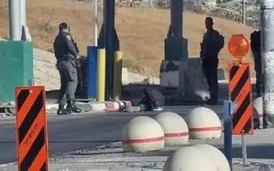 الاحتلال يطلق النار على فلسطيني بزعم