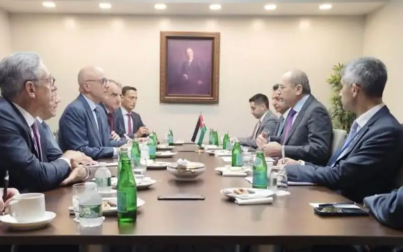 الصفدي يلتقي رئيس اللجنة اليهودية الامريكية