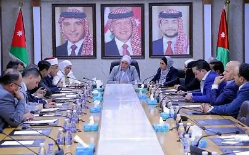 مطلب نيابي بتثبيت الواعظات العاملات على