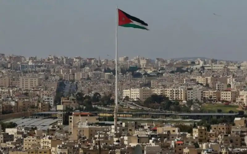 الأردن يرحب بجهود السعودية وعمان لحل