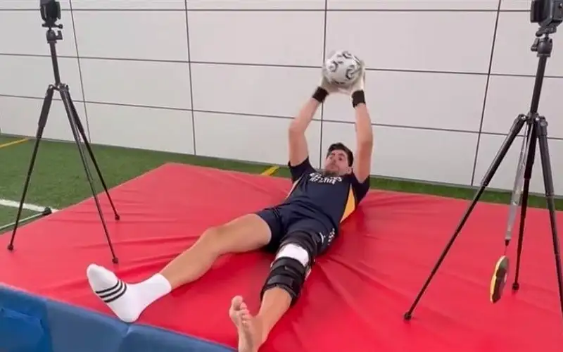 كورتوا يكشف عن موعد عودته للملاعب