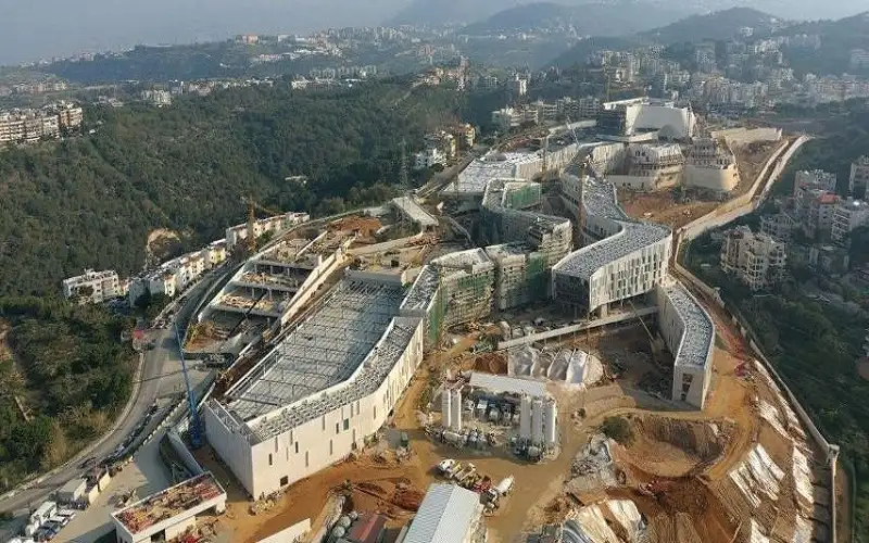 إطلاق نار يستهدف السفارة الأمريكية في